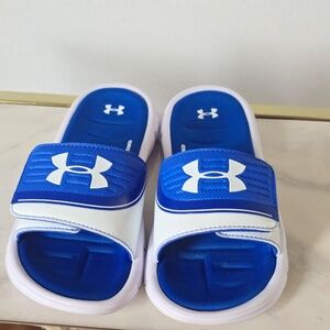 Under Armour Kids’ Blue and White Slides Size 3Y
